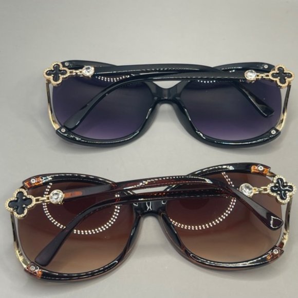 TWO New Round  Glasses - Picture 7 of 8